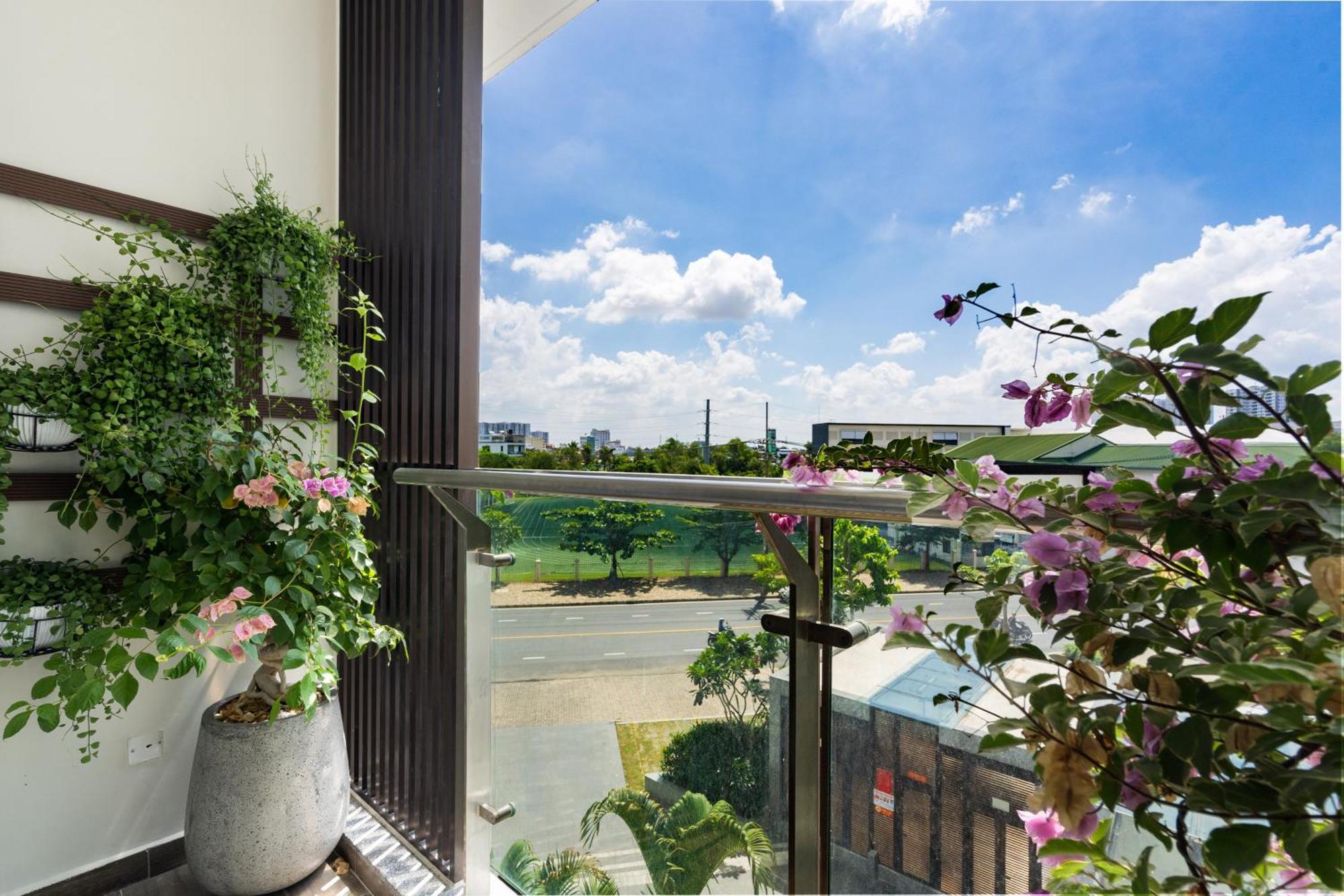 The Peak Midtown Twobedroom With Balcony Ho Chi Minh City Exterior photo